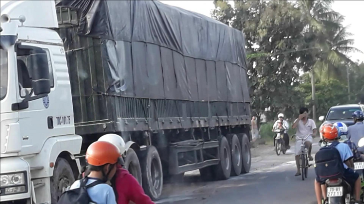 Thanh tra Giao thông vận tải Tây Ninh xử phạt xe vi phạm - III.9