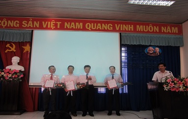 Ngày 25/4/2019, Sở GTVT Tây Ninh tổ chức Hội nghị công bố các Quyết định của Giám đốc Sở về việc bổ nhiệm, bổ nhiệm lại chức vụ Lãnh đạo cấp Phòng, đơn vị trực thuộc Sở.